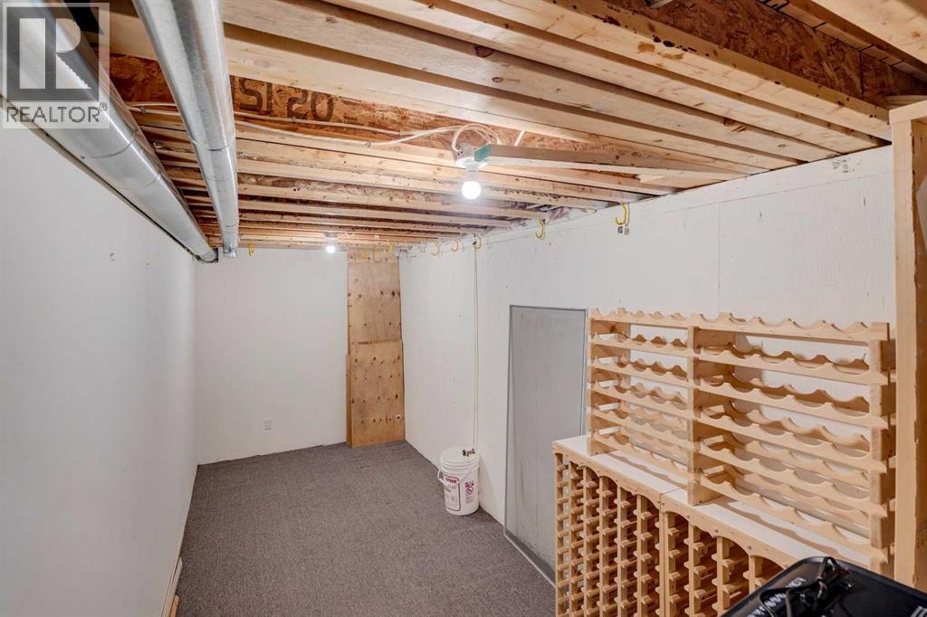 Single Family House 4 Level for Sale in   Signature Way SW Signal Hill Calgary 