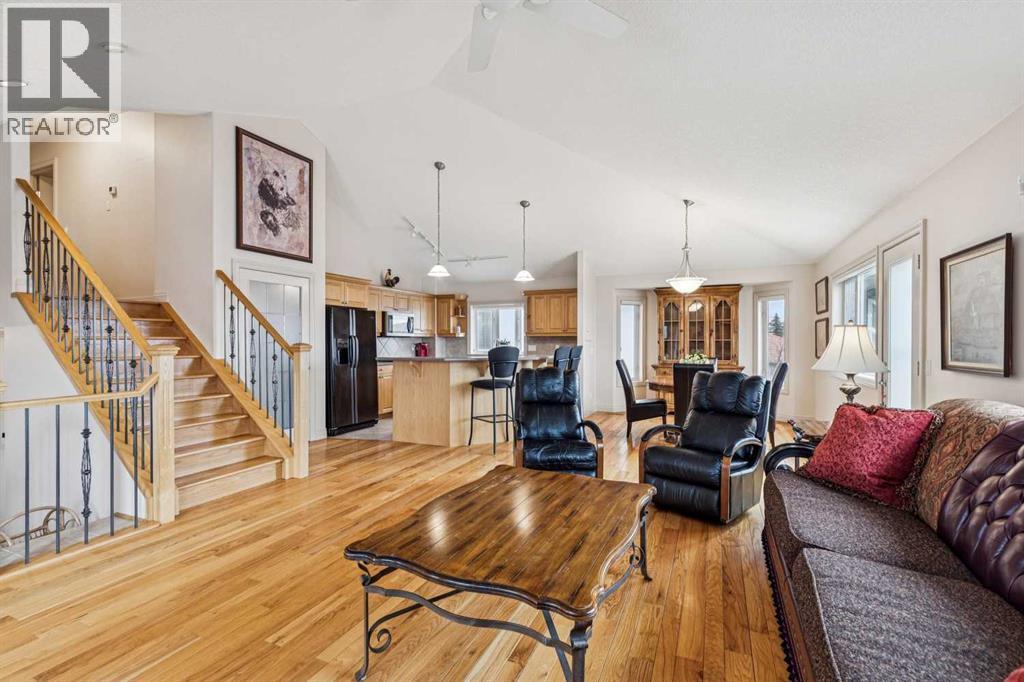 Single Family House 4 Level for Sale in   Signature Way SW Signal Hill Calgary 