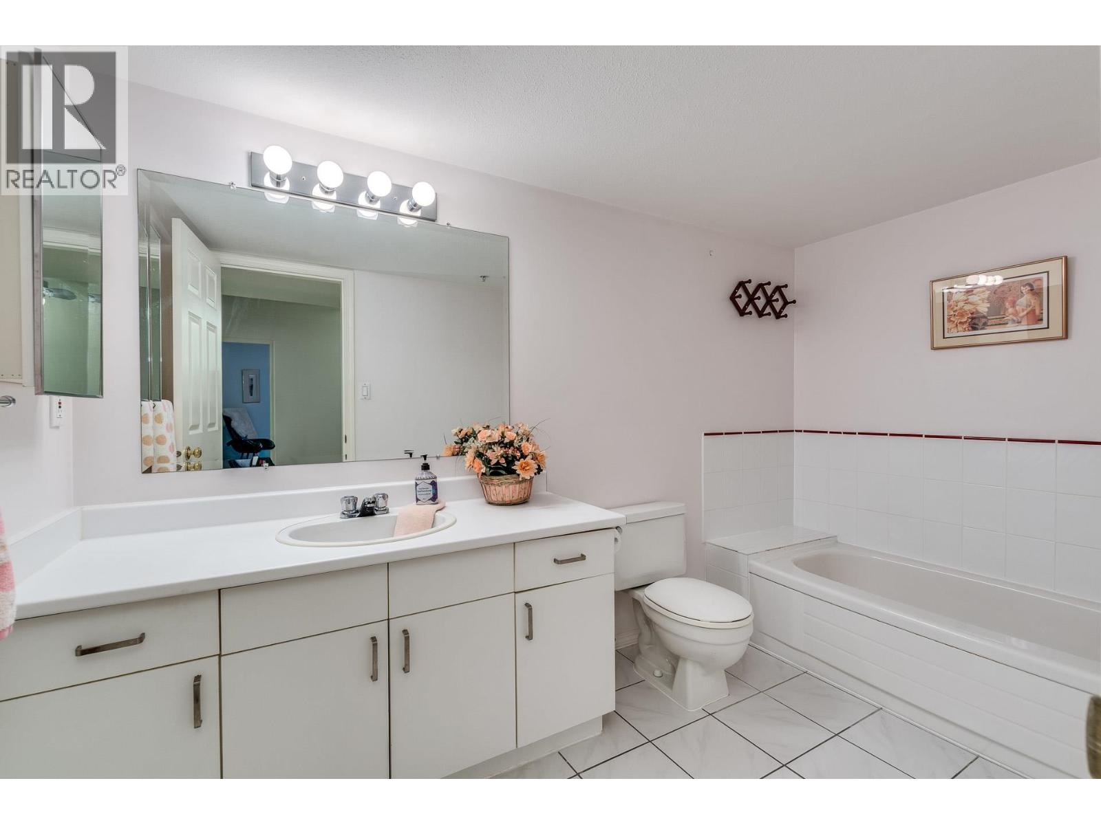 1143 O'FLAHERTY GATE — photo 30