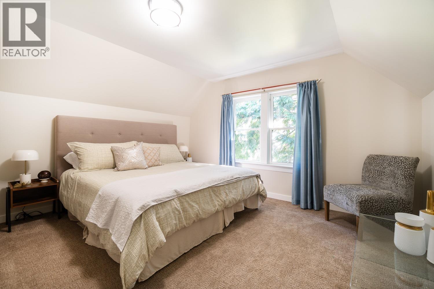 498 E 5TH AVENUE, Vancouver