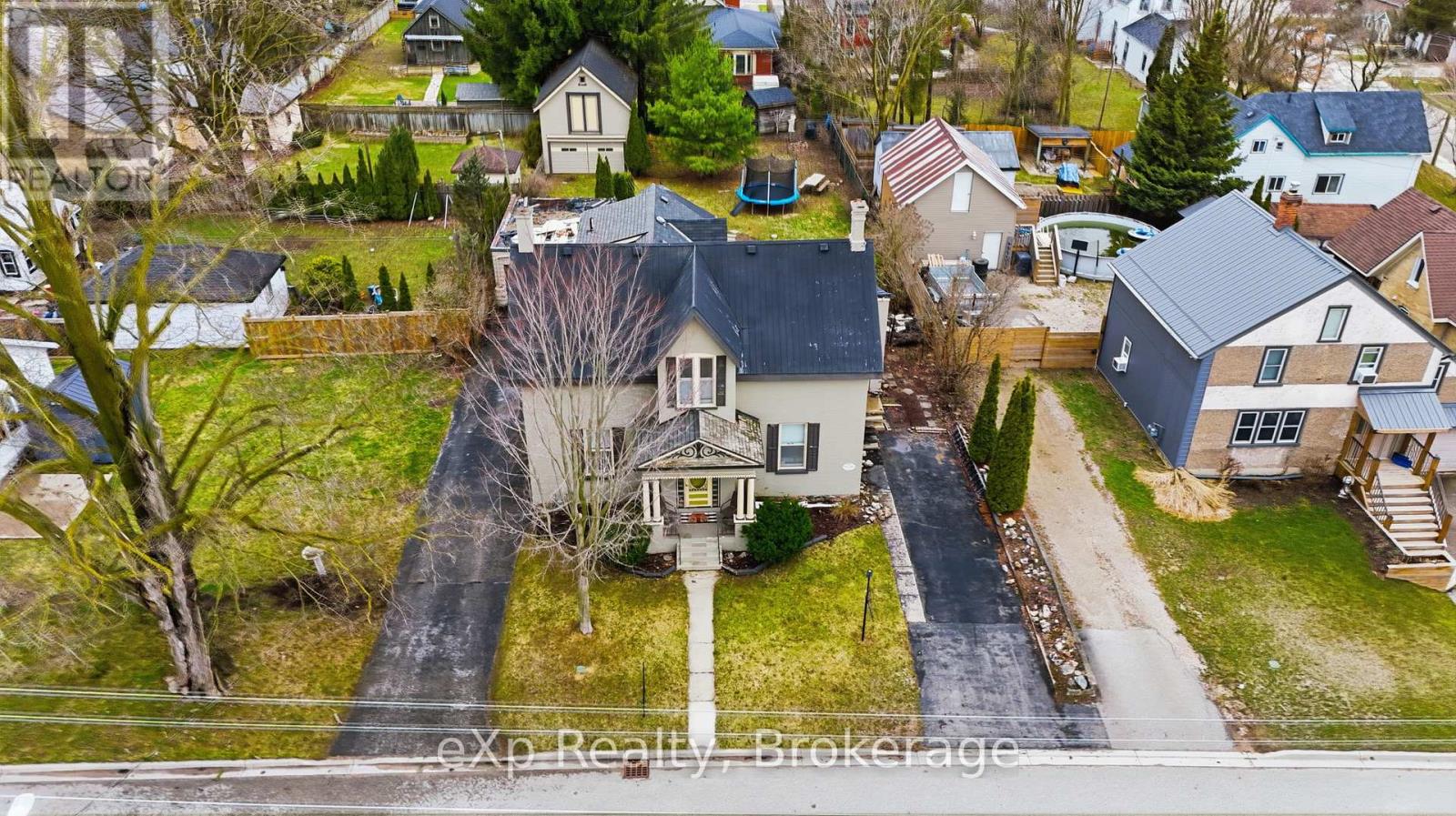 415 GIBSON STREET - 4
