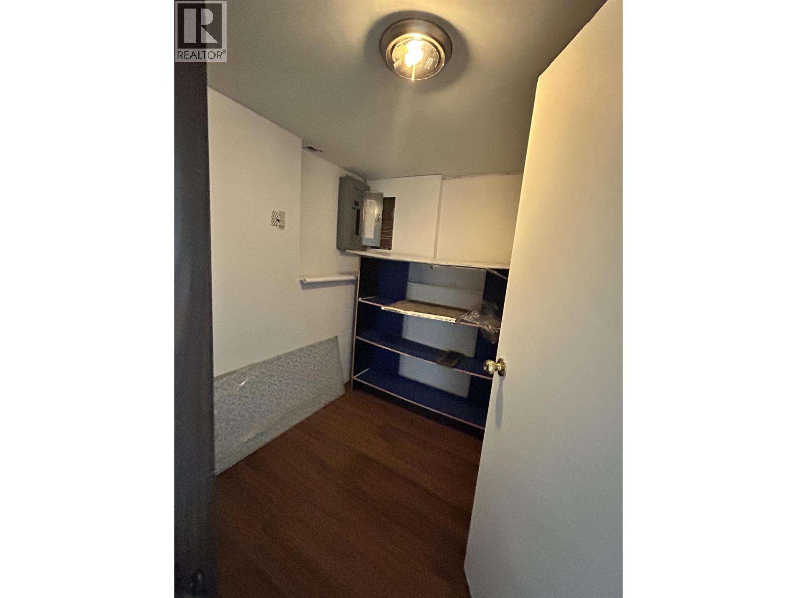 1016 IRWIN STREET - 18