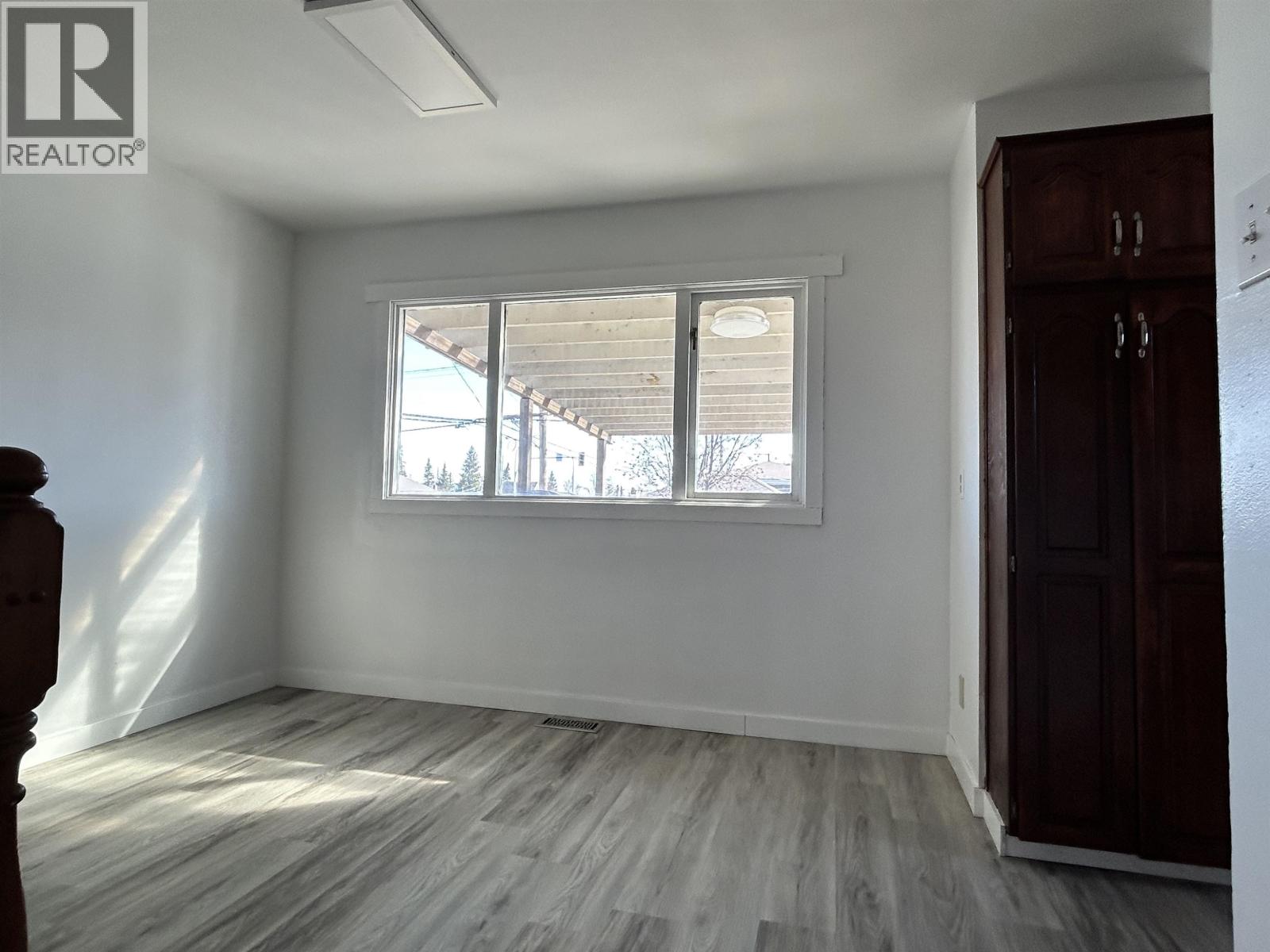 1016 IRWIN STREET - 6