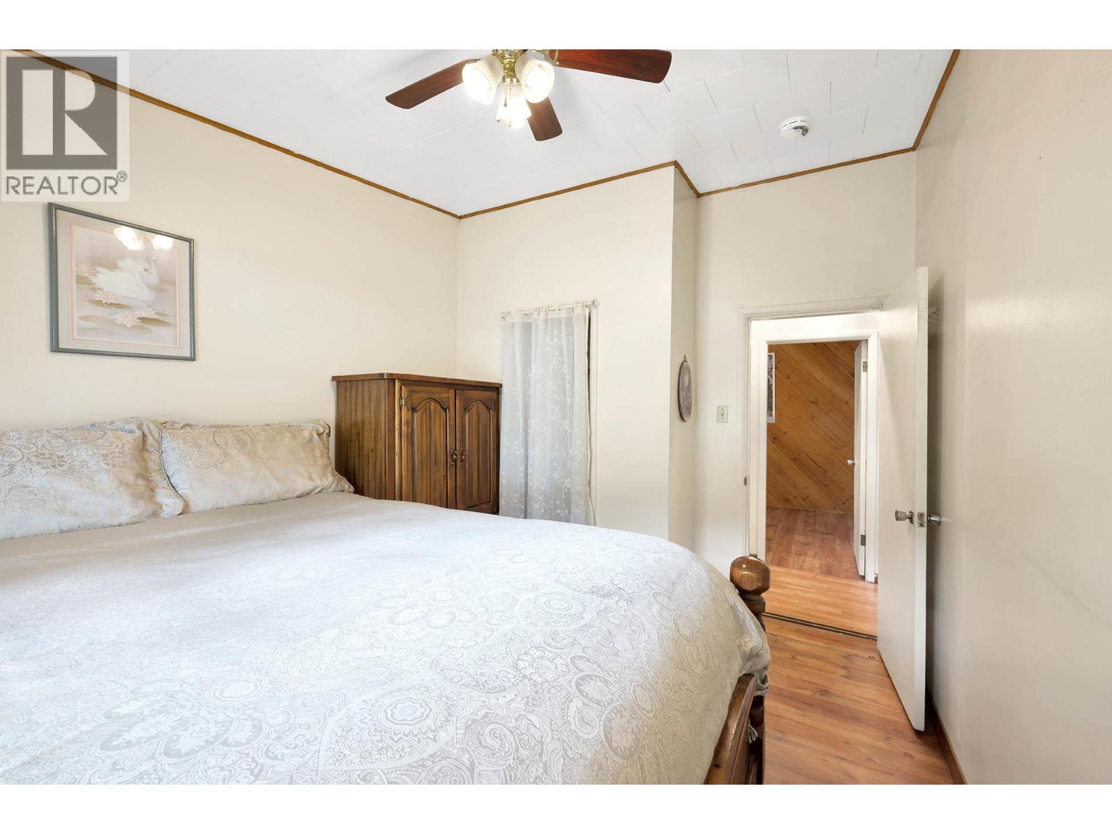 3782 RIVER DRIVE - 12