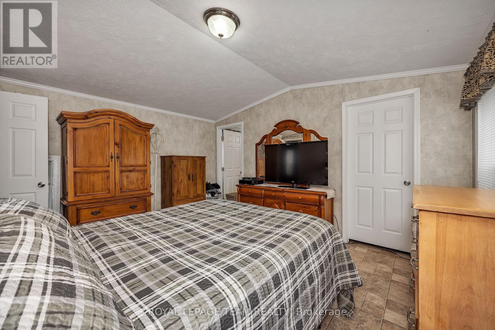 6707 CHRIS TIERNEY PRIVATE - 24