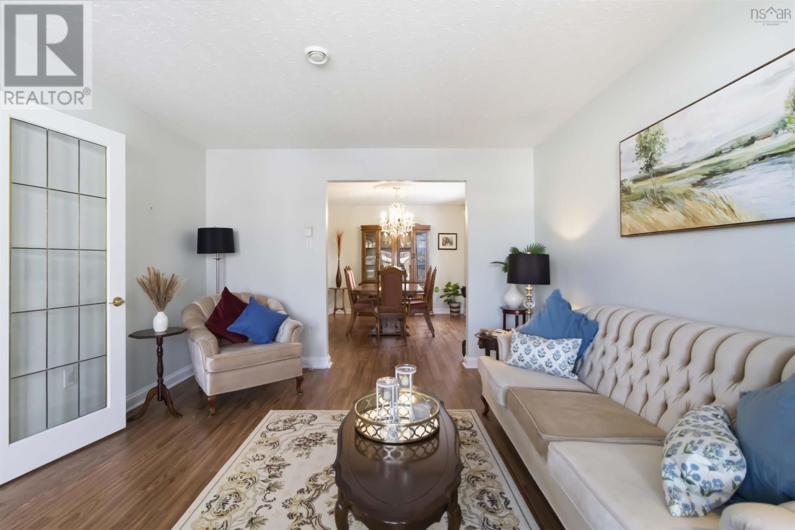 Property 5 of 51 of 98 Portland Estates Blvd West Boulevard