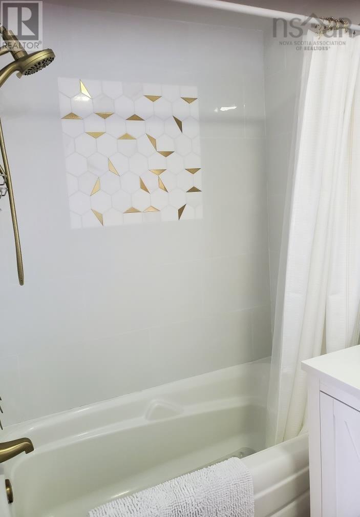 Property 8 of 30 of 1318 Sweetland Road