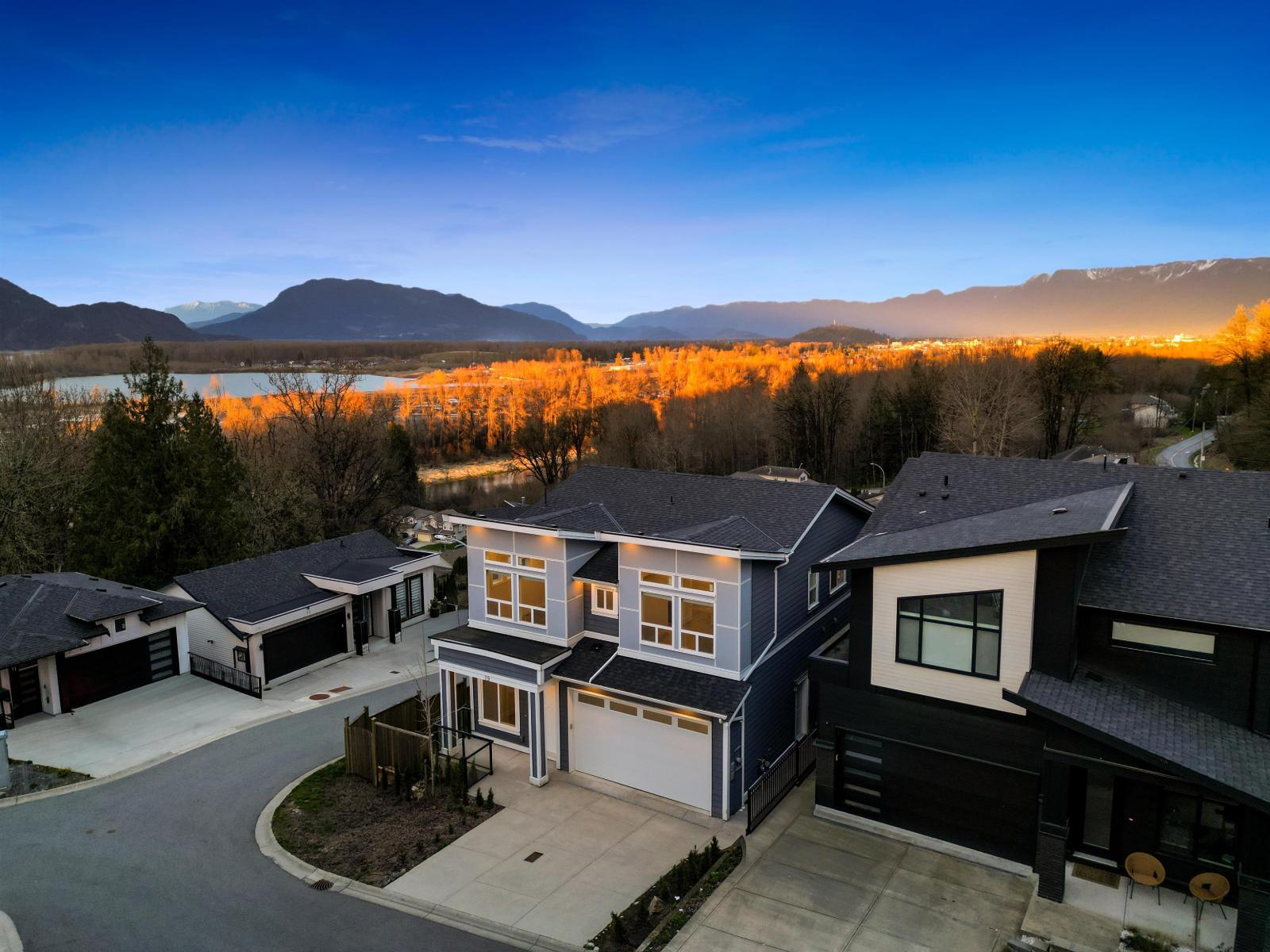 19 43925 CHILLIWACK MOUNTAIN ROAD, Chilliwack Mountain - photo 2