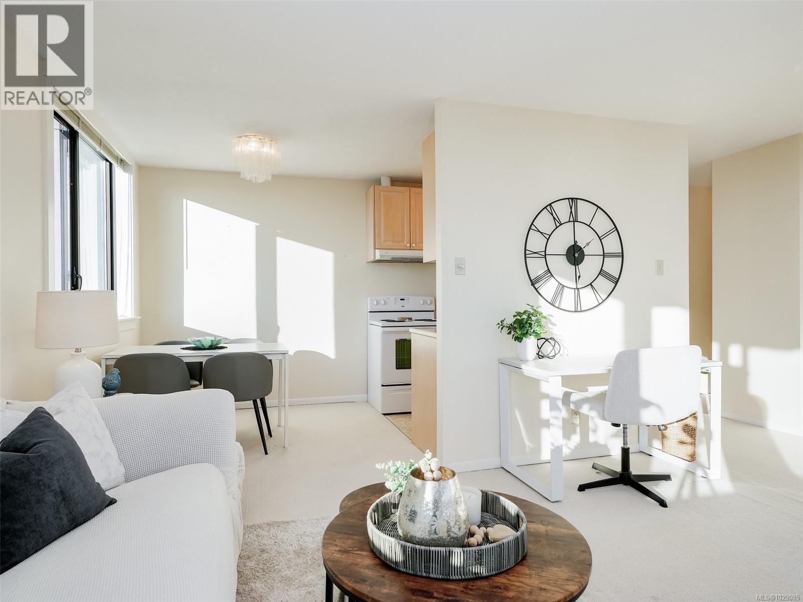 1010 647 Michigan Street, Victoria