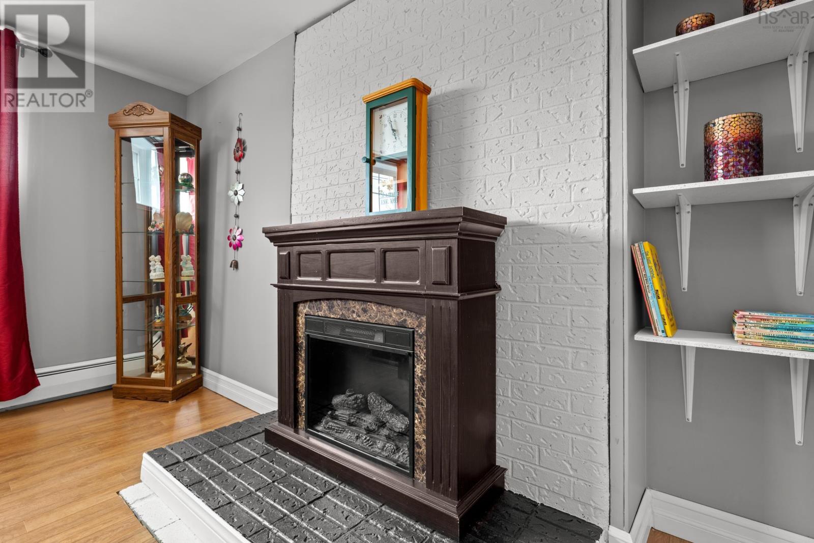 Property 27 of 34 of 31 Elaine Avenue