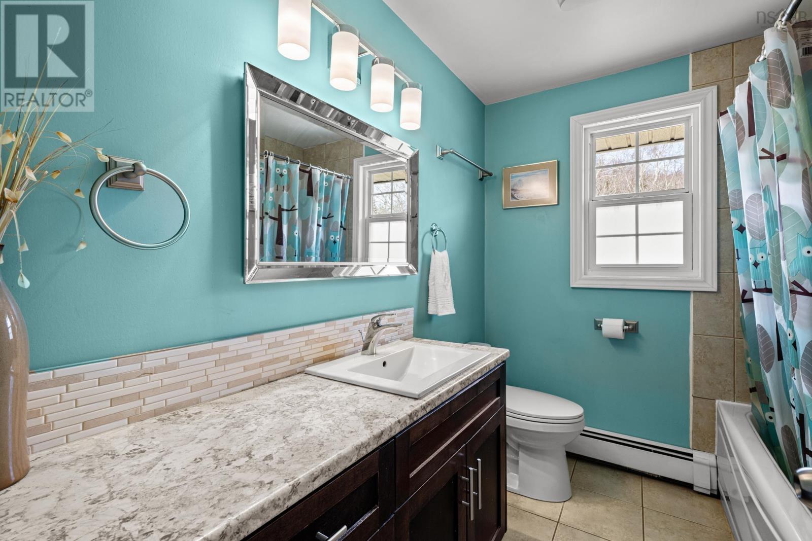 Property 21 of 34 of 31 Elaine Avenue