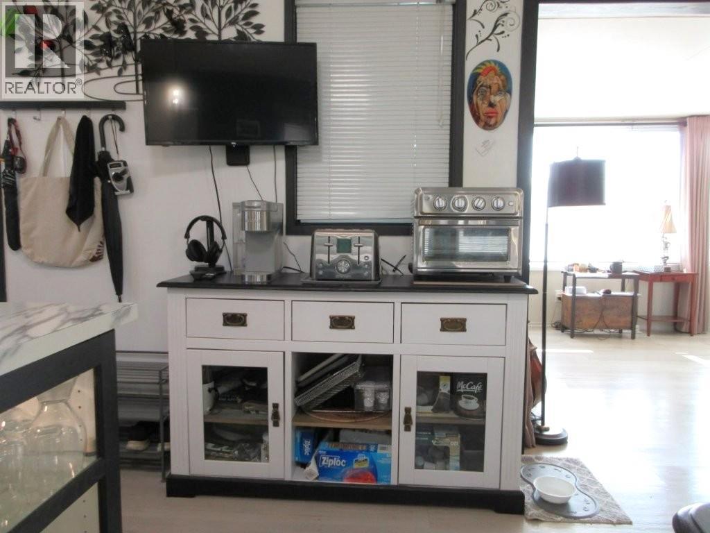 #749 415 COMMONWEALTH ROAD - 19