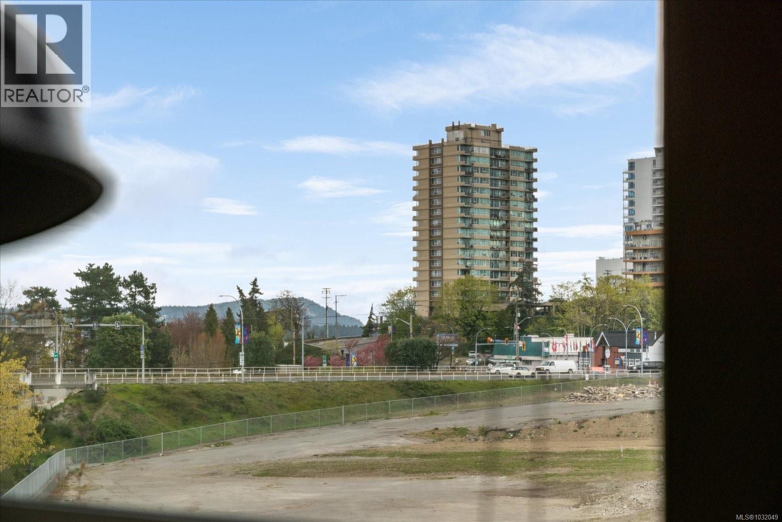 #101 50 MILL ST - 24