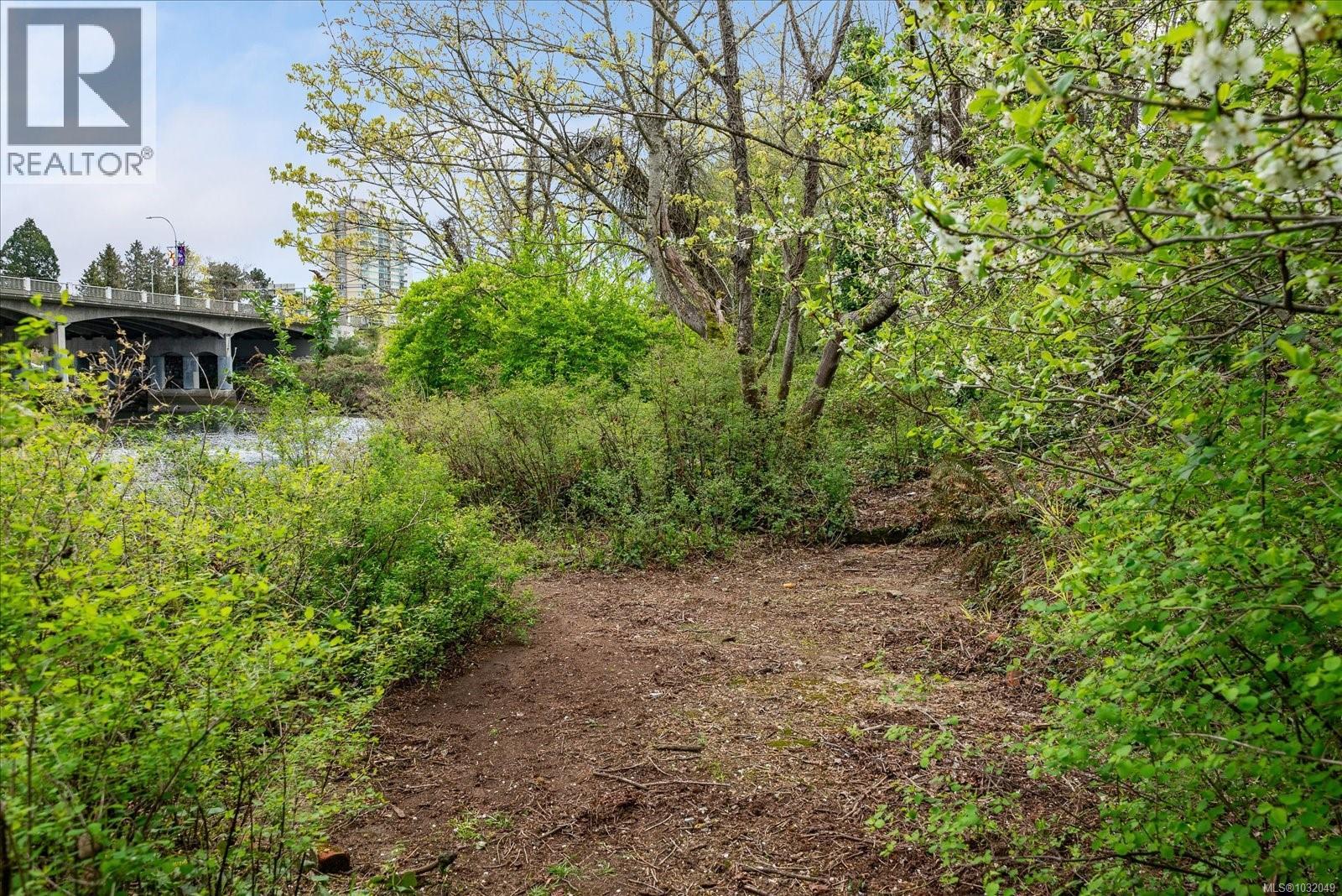 #101 50 MILL ST - 44