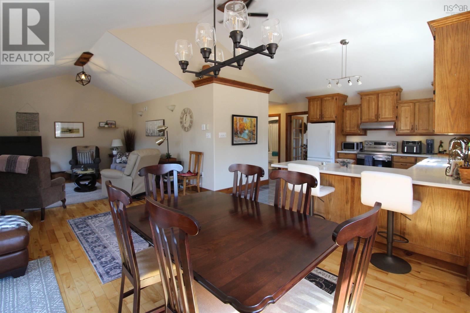 Property 20 of 48 of 763 Balmoral Road