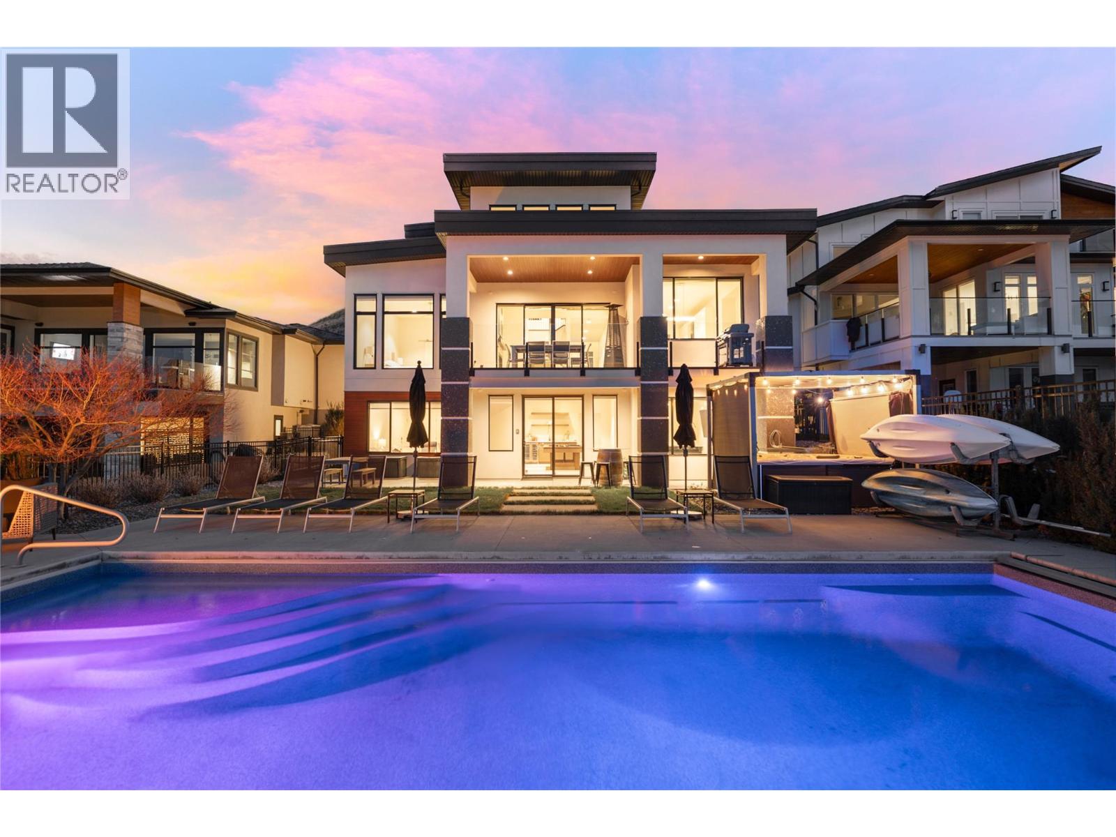 1130 Ledgeview Court, Kelowna