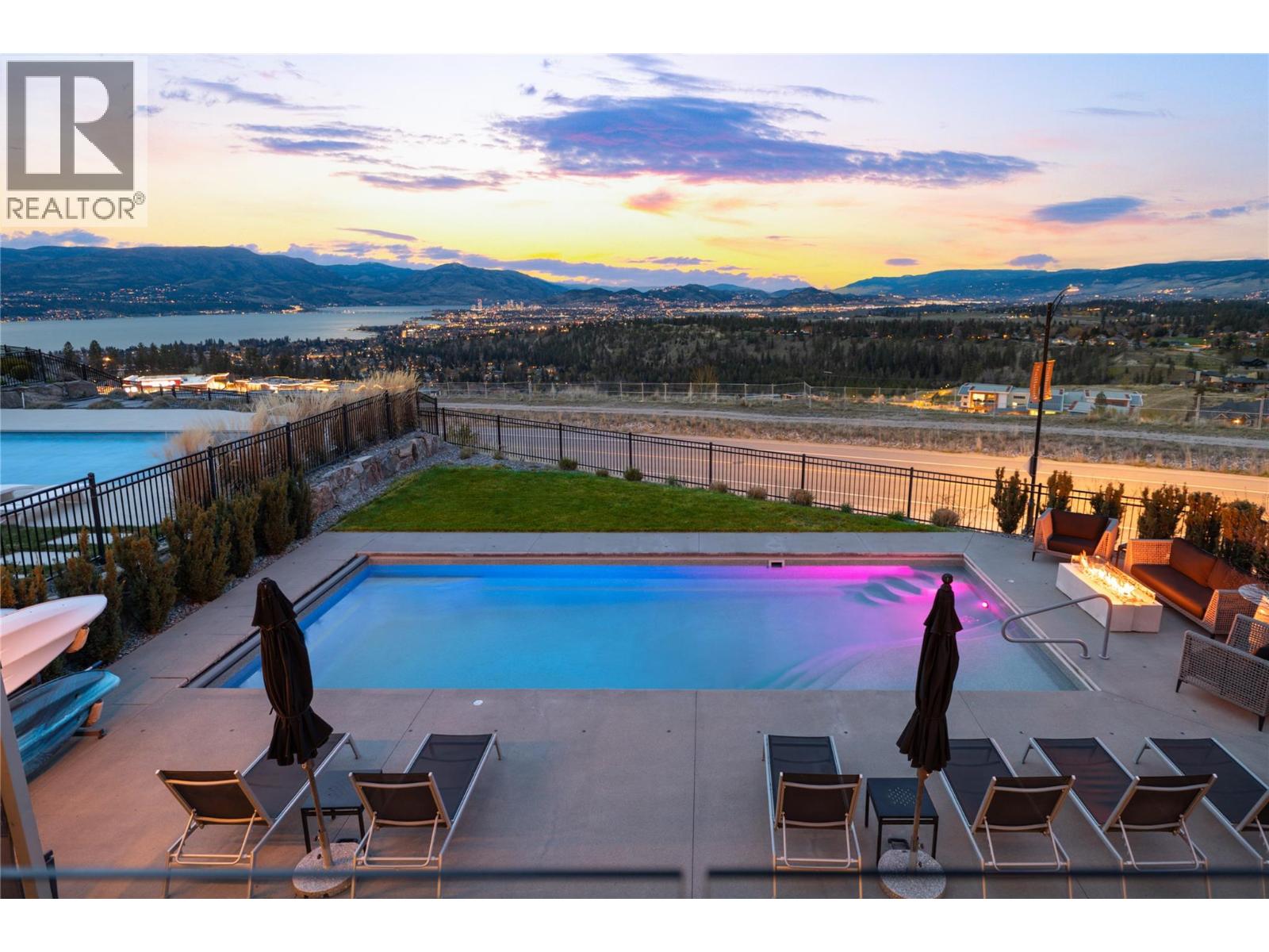 1130 Ledgeview Court, Kelowna