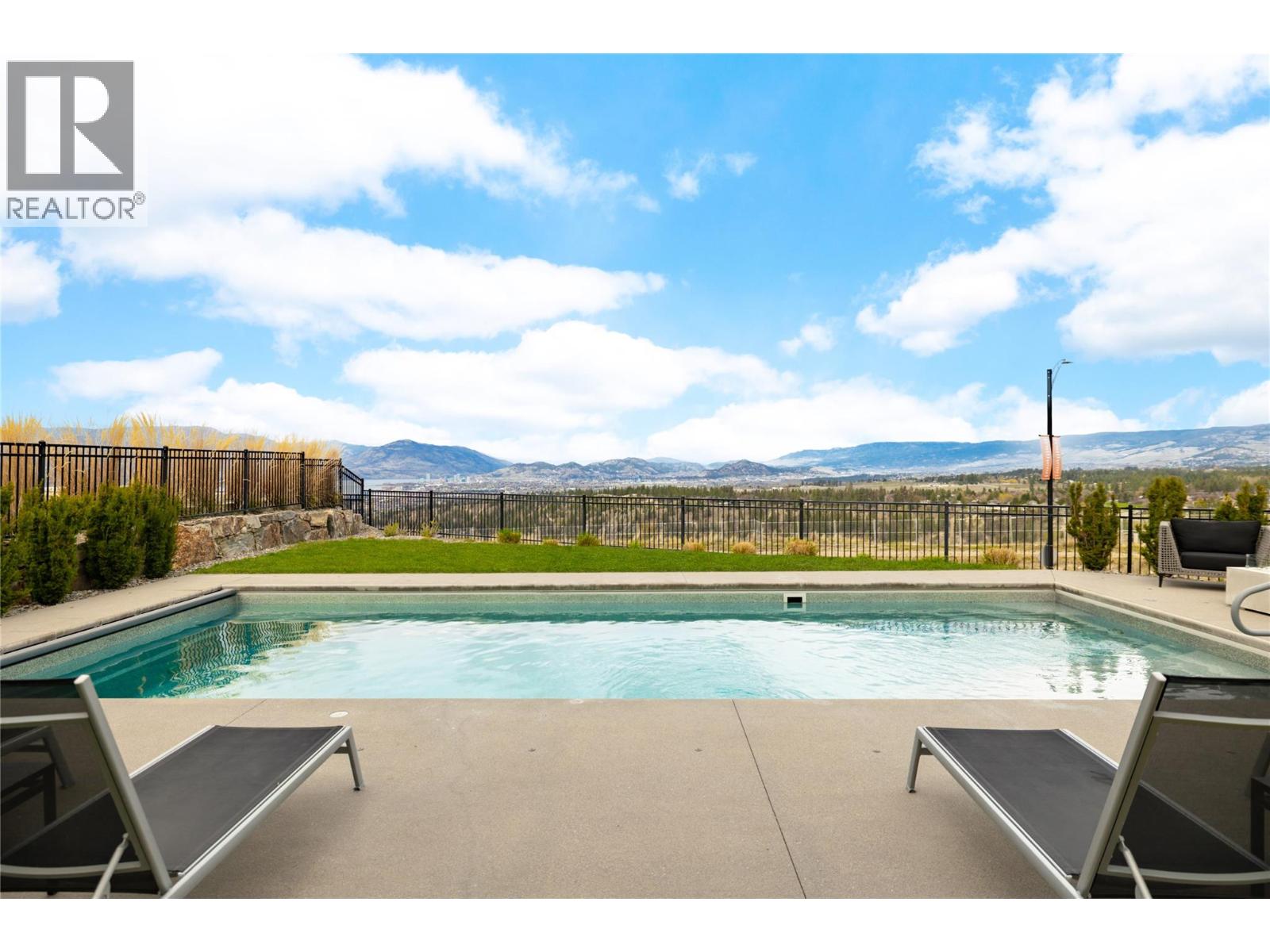 1130 Ledgeview Court, Kelowna