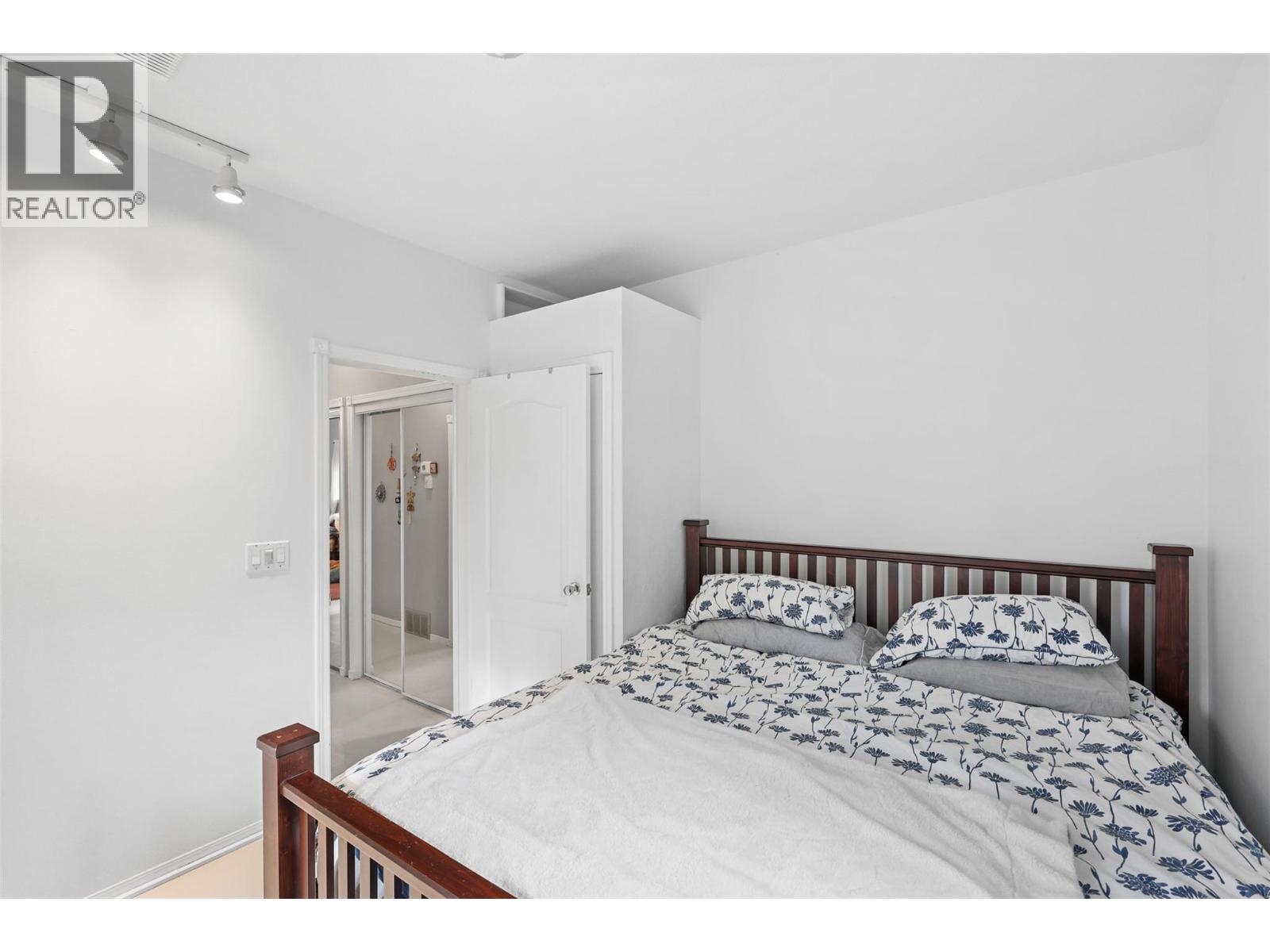 314 LINDEN ROAD - 13