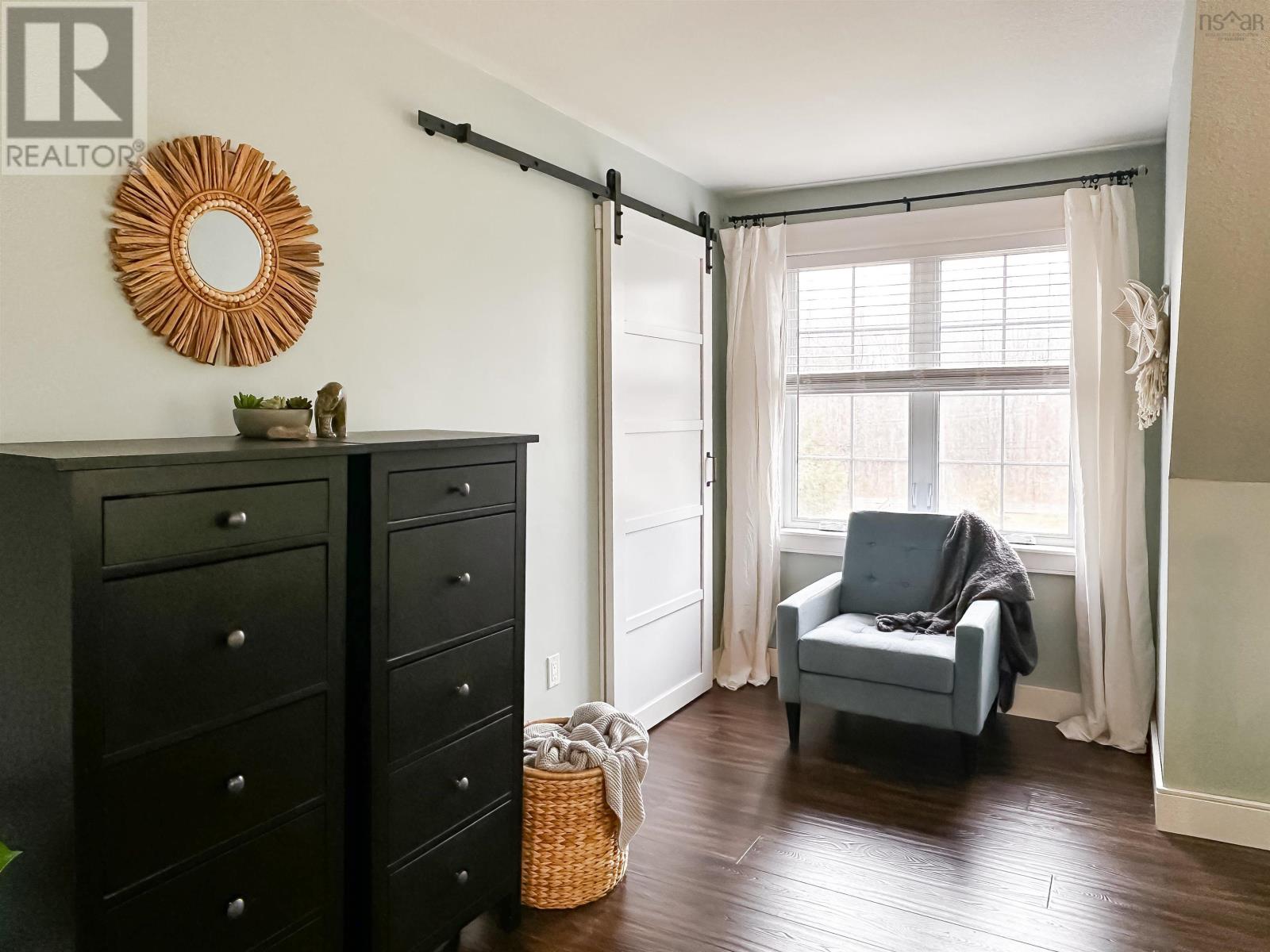 Property 23 of 48 of 690 Maple Street