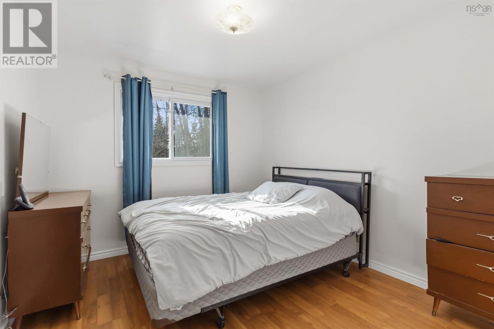 Property 18 of 30 of 21 Carlheath Drive