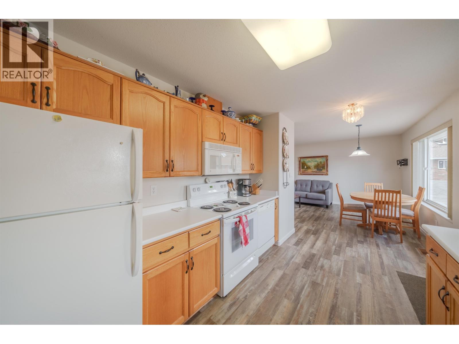 204 8TH STREET - 6