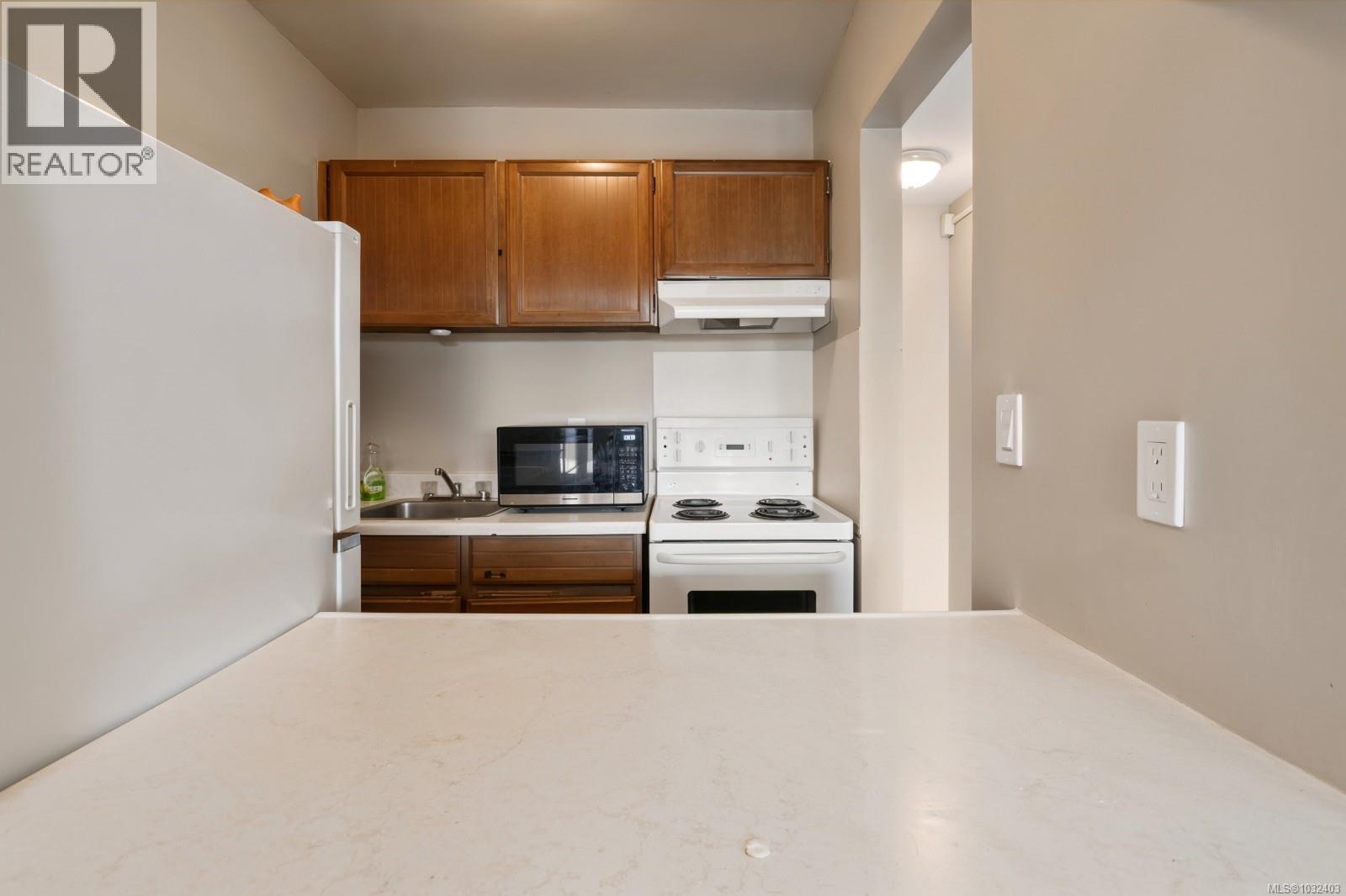 #211 377 DOGWOOD ST - 8