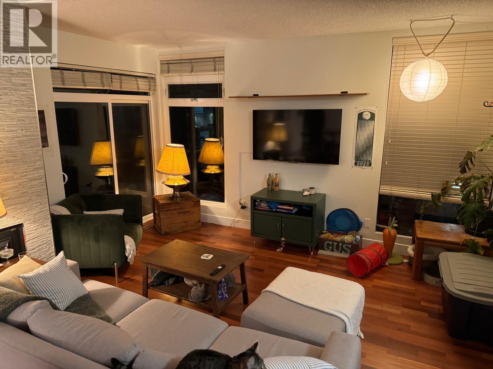 4430 YEW STREET, Vancouver