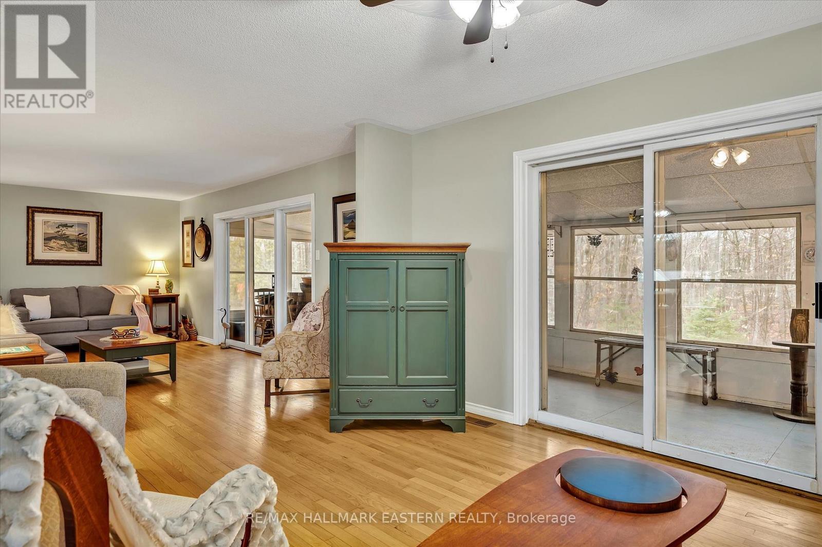 189 CEDARSHORES DRIVE - 13