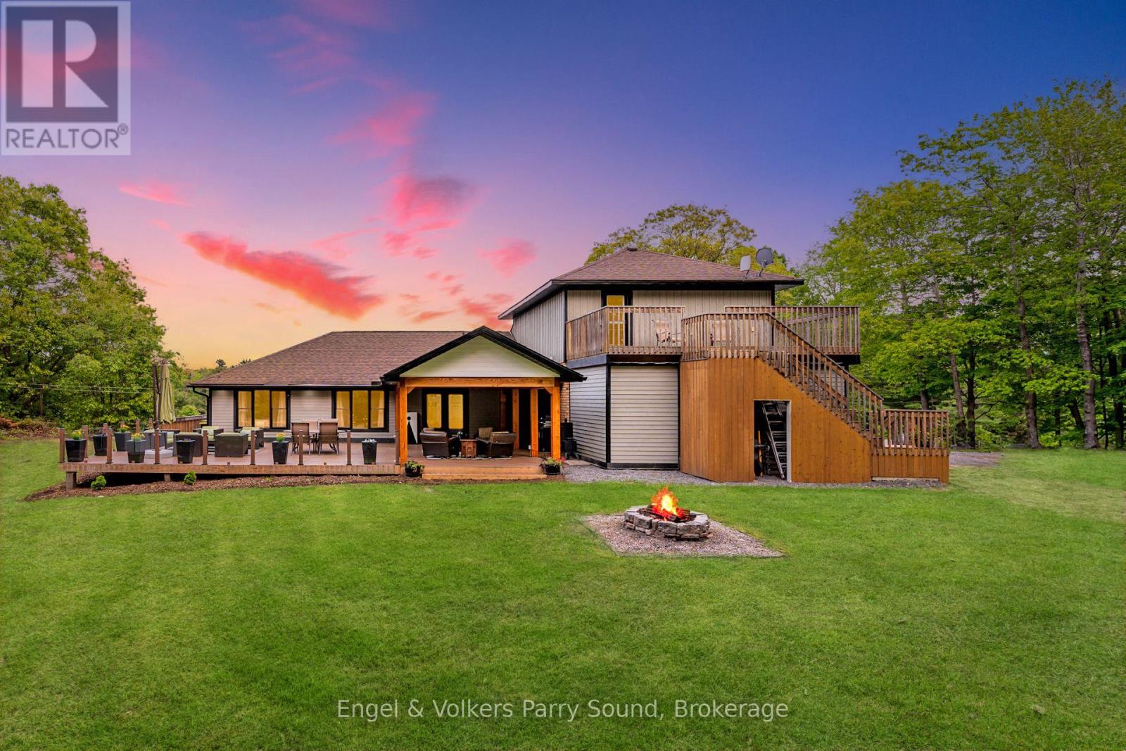 49 REGENCY DRIVE - 2
