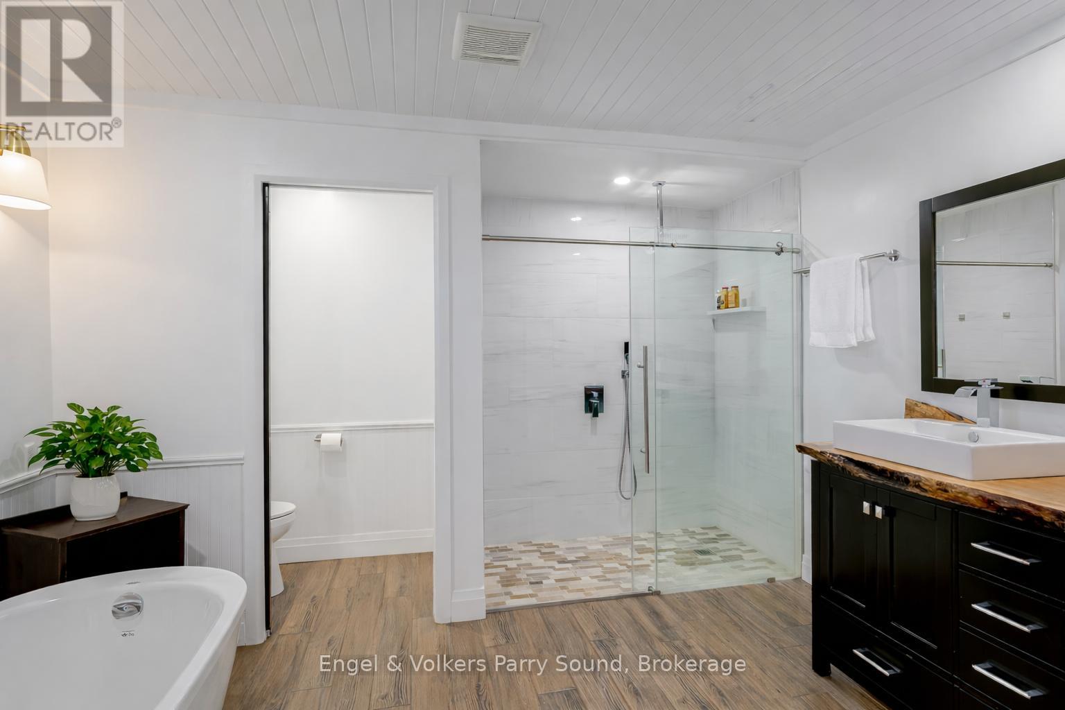 49 REGENCY DRIVE - Image 28