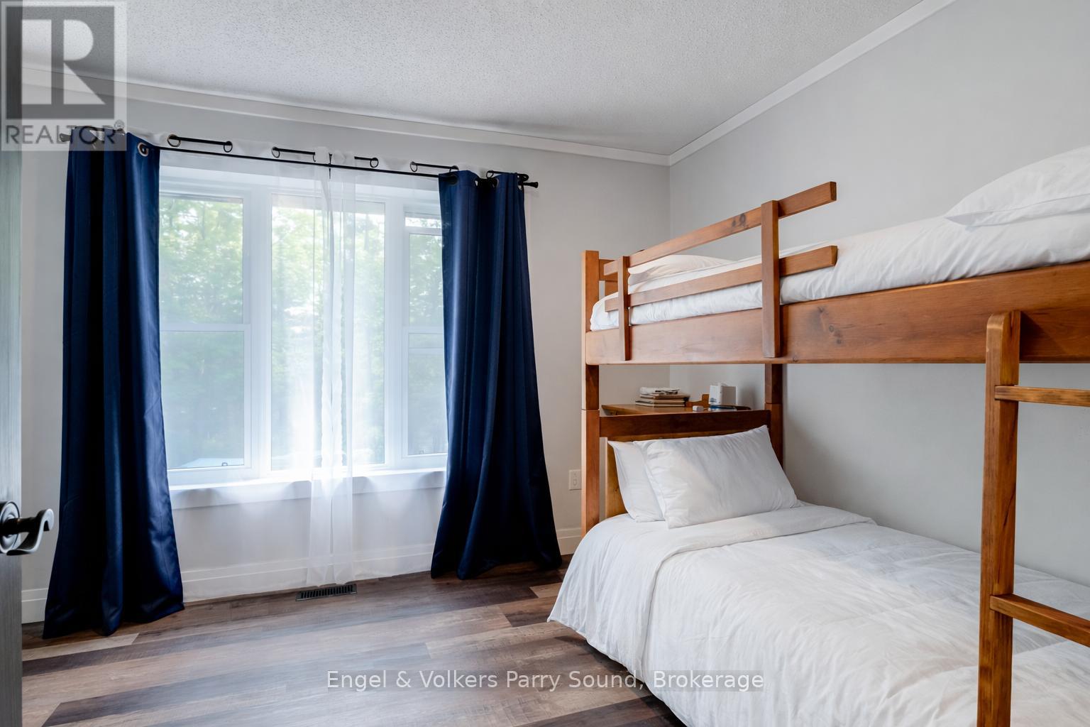 49 REGENCY DRIVE - Image 37