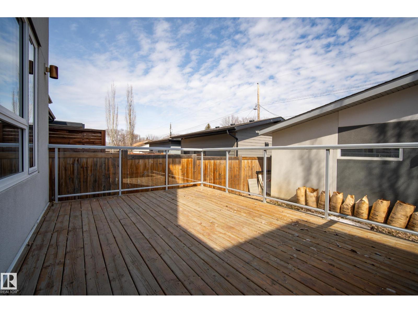 10115 83 ST NW - 40