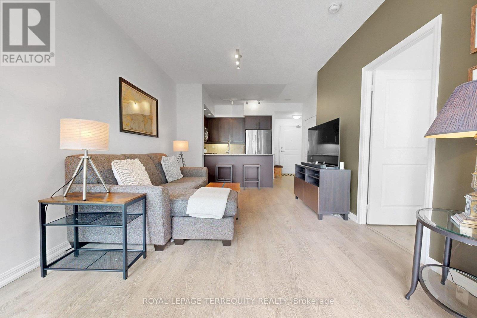 #1611 75 EAST LIBERTY STREET - 6