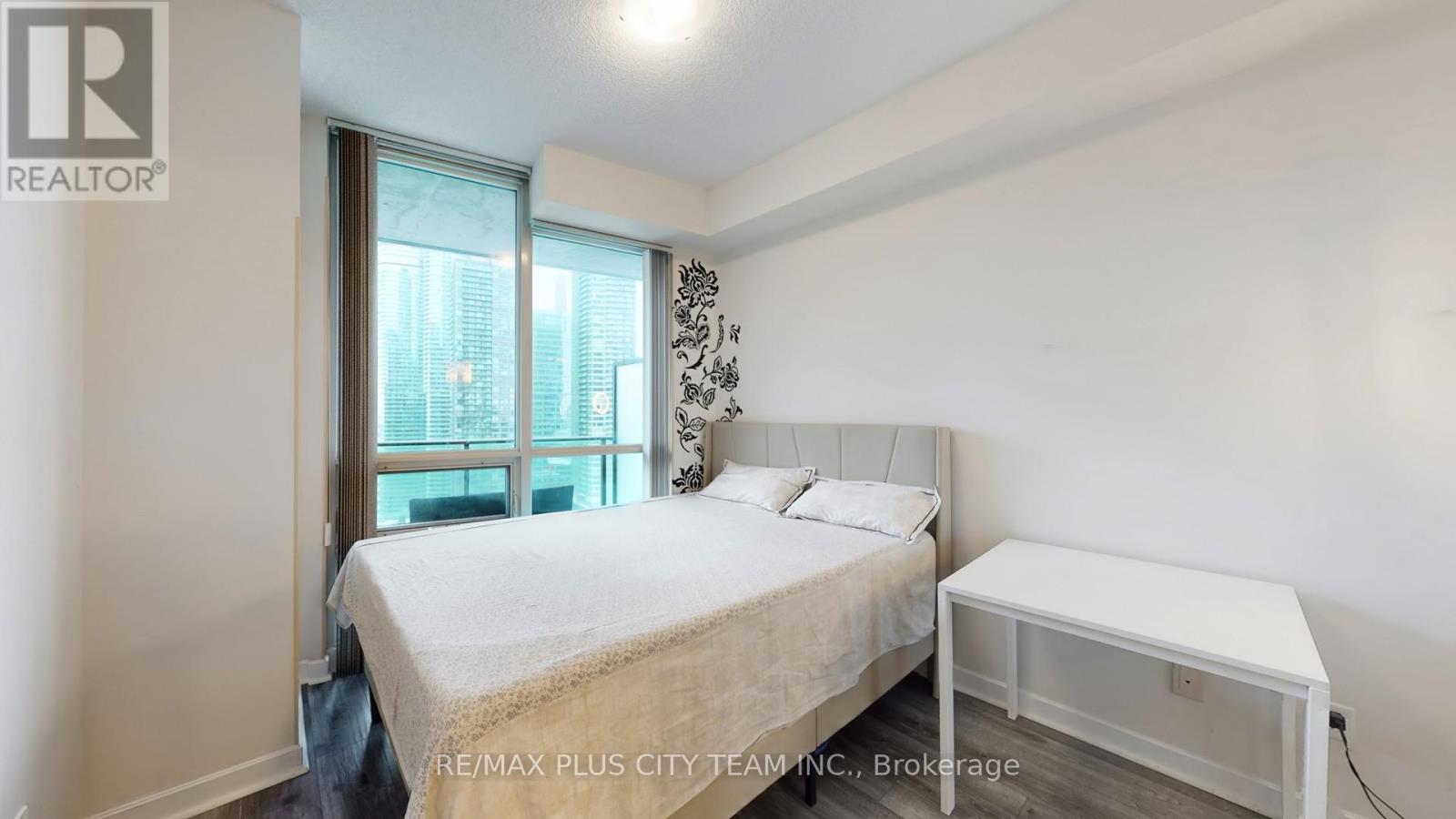 #2902 33 BAY STREET - 16