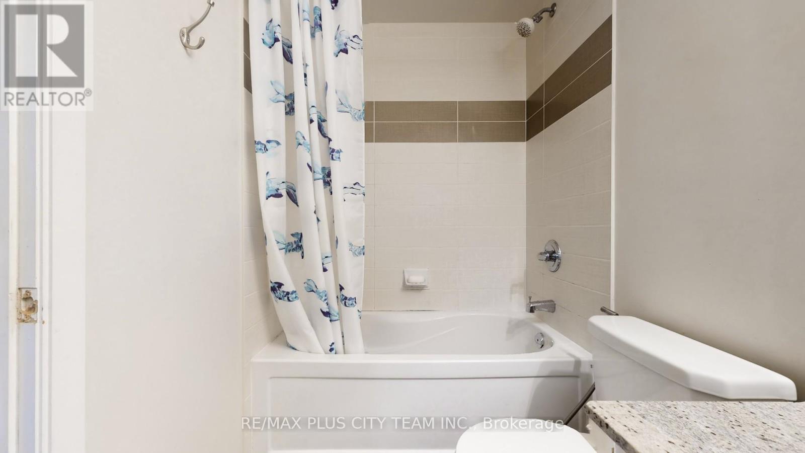 #2902 33 BAY STREET - 17
