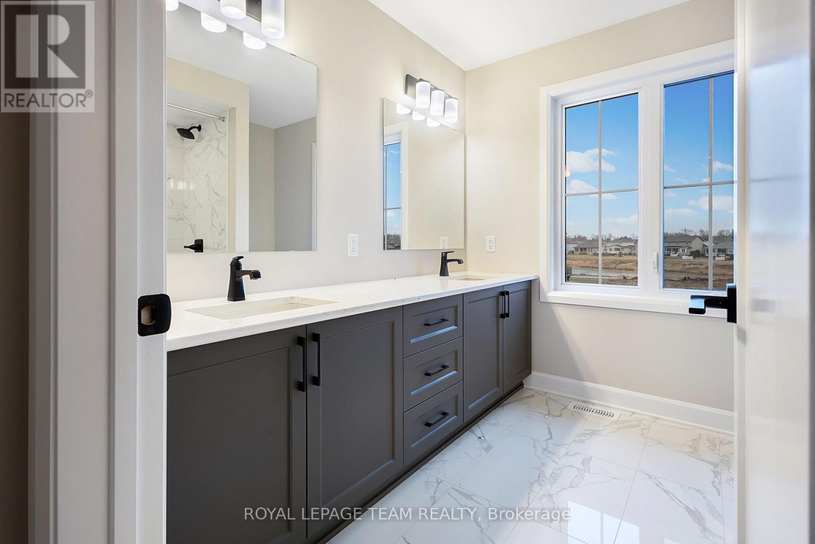 737 GAMBLE DRIVE — photo 37