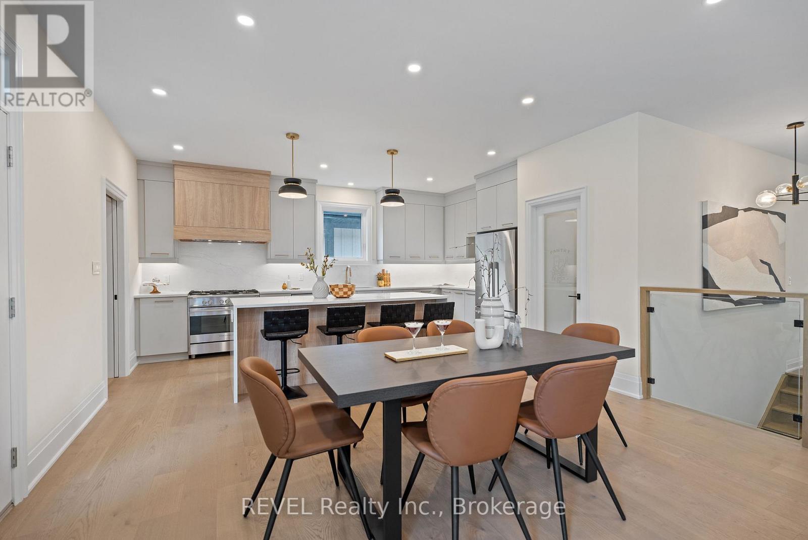 11 ACCURSI CRESCENT - 10