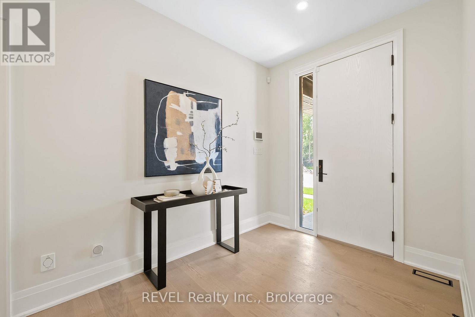 8 ACCURSI CRESCENT - 5