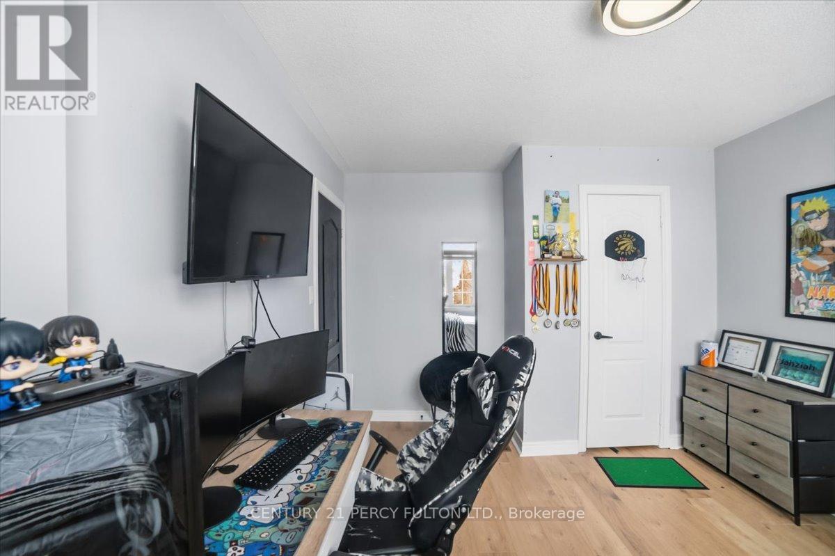 67 Kenilworth Cres - Second Bedroom