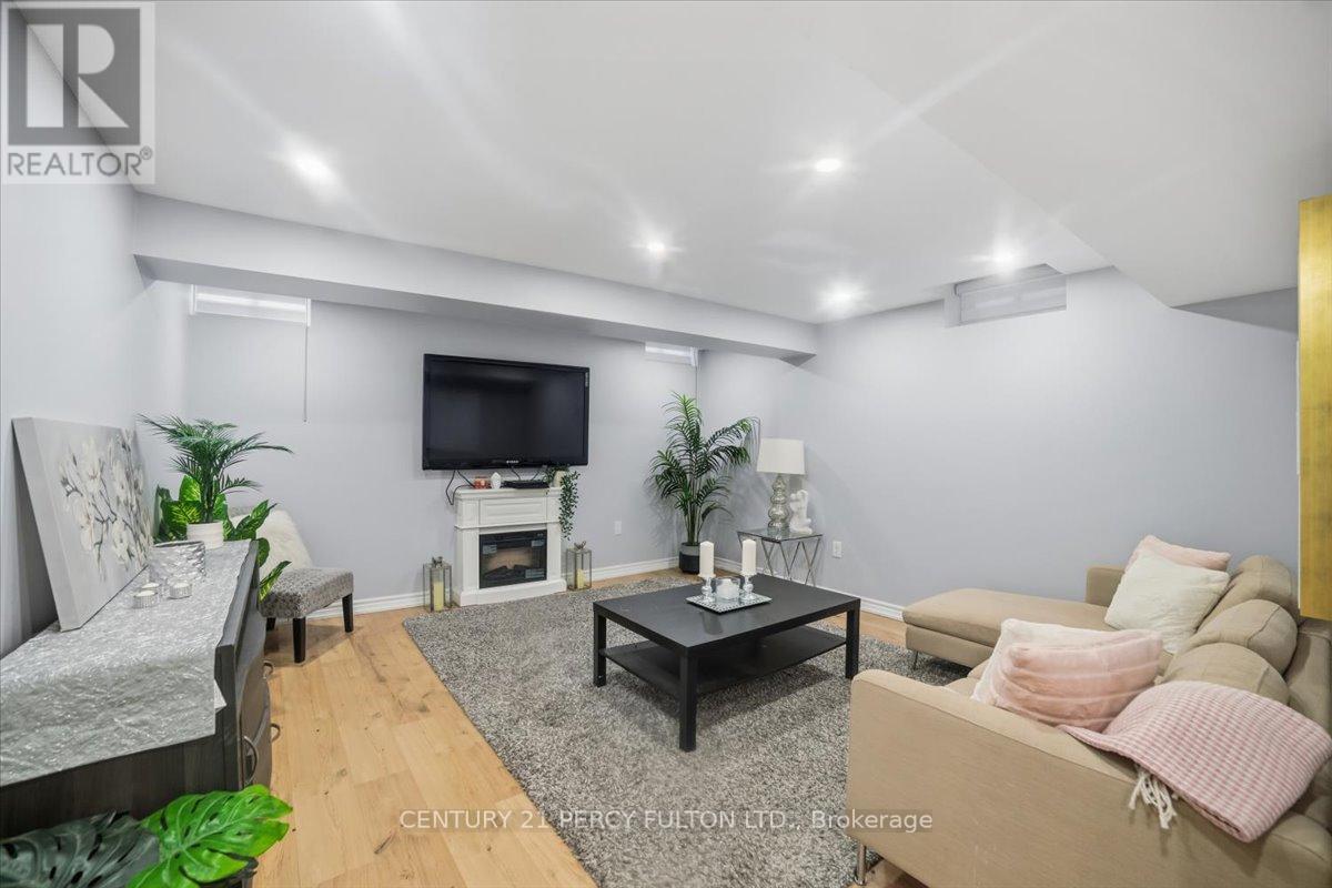 67 Kenilworth Cres - Basement