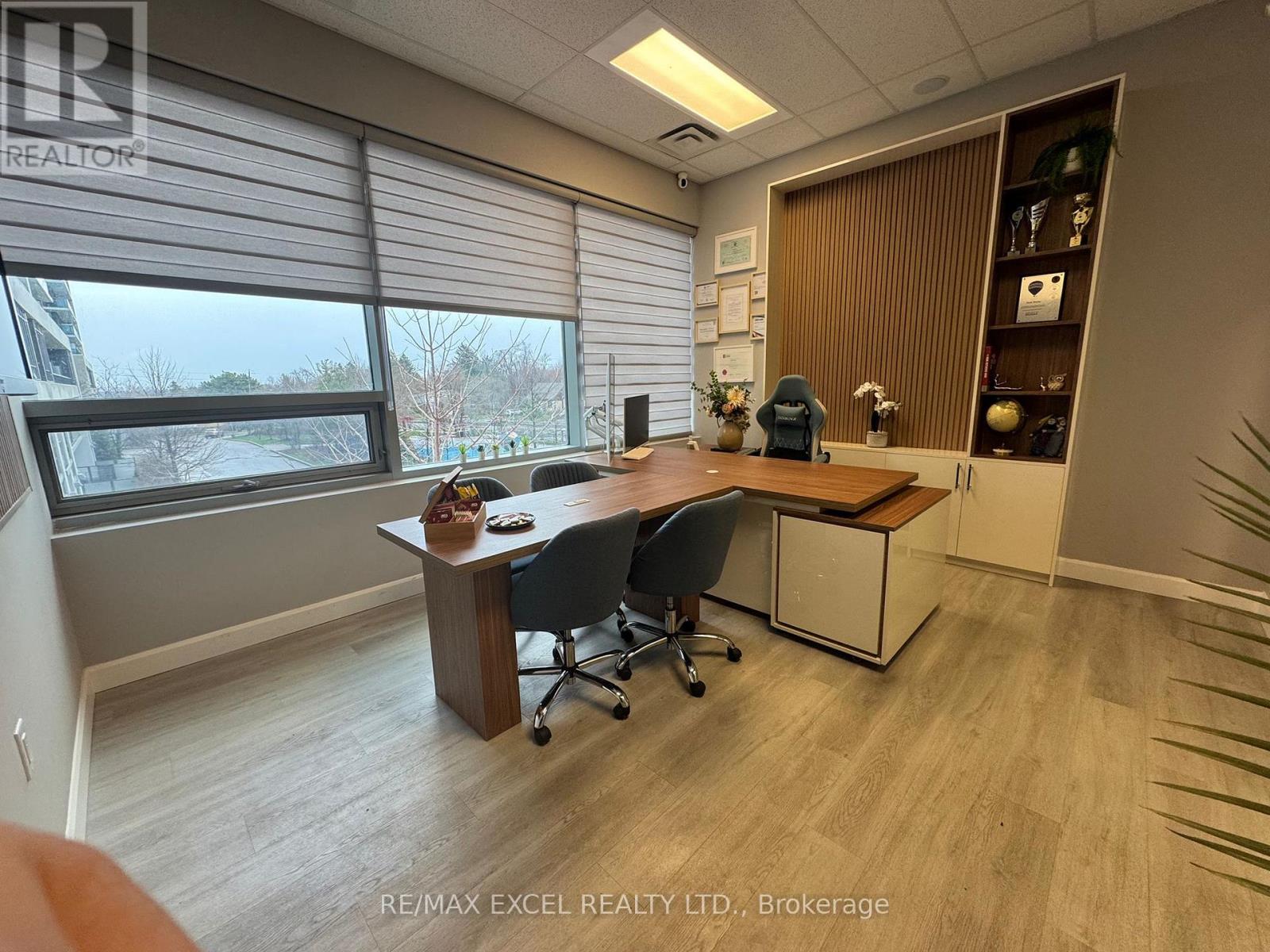 202 - 7163 YONGE STREET