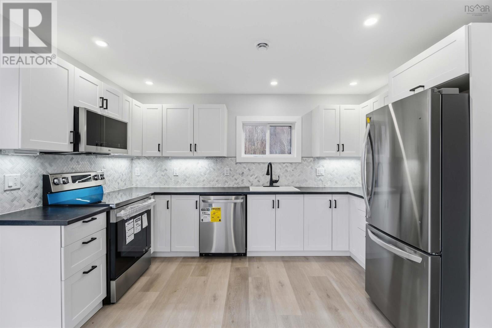 Property 10 of 51 of 1272 Hilltown Road