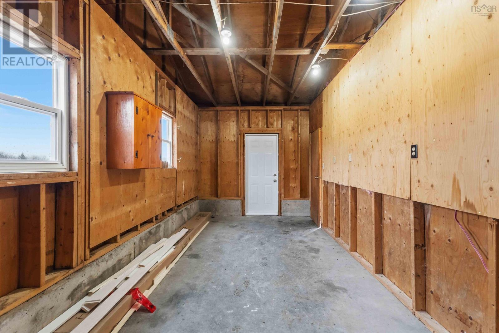 Property 28 of 51 of 1272 Hilltown Road