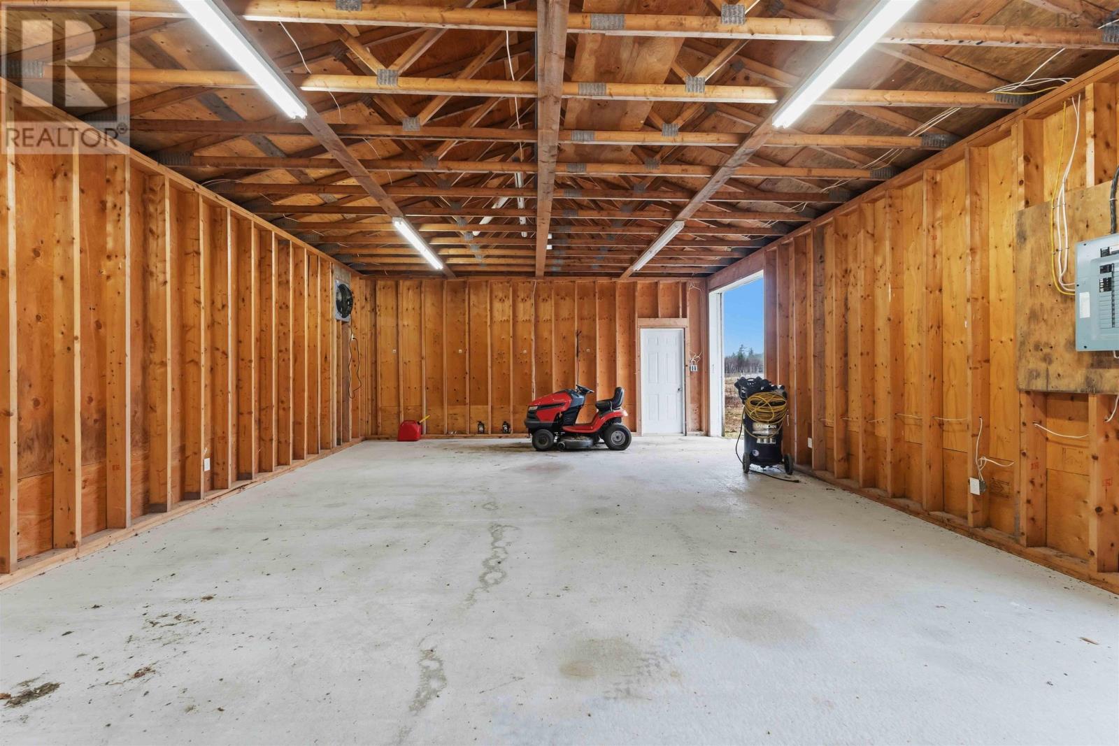 Property 29 of 51 of 1272 Hilltown Road