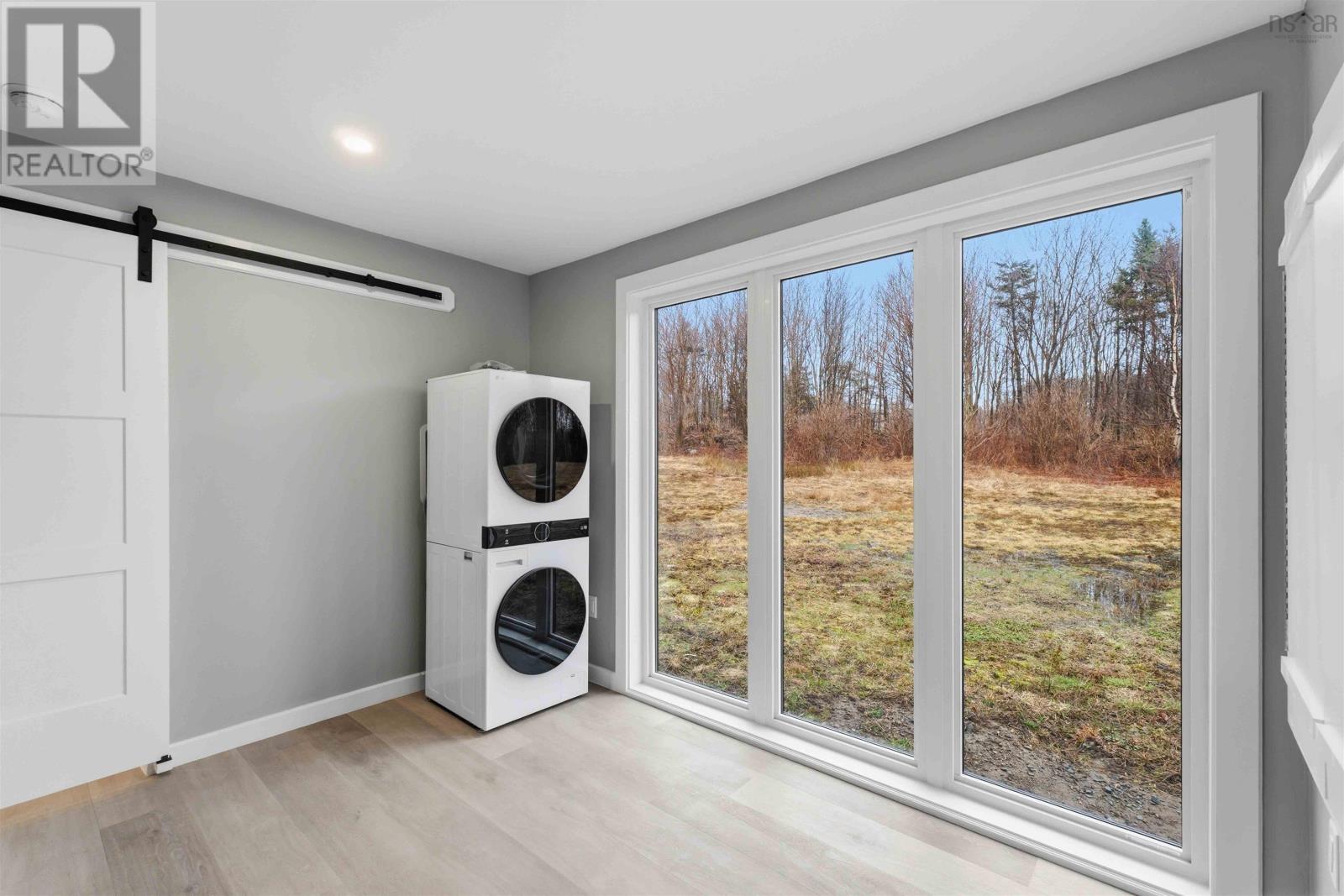 Property 20 of 51 of 1272 Hilltown Road