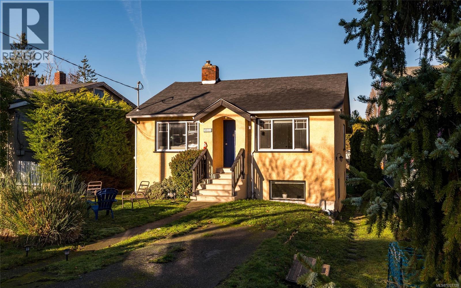  3026 Donald Street, Saanich