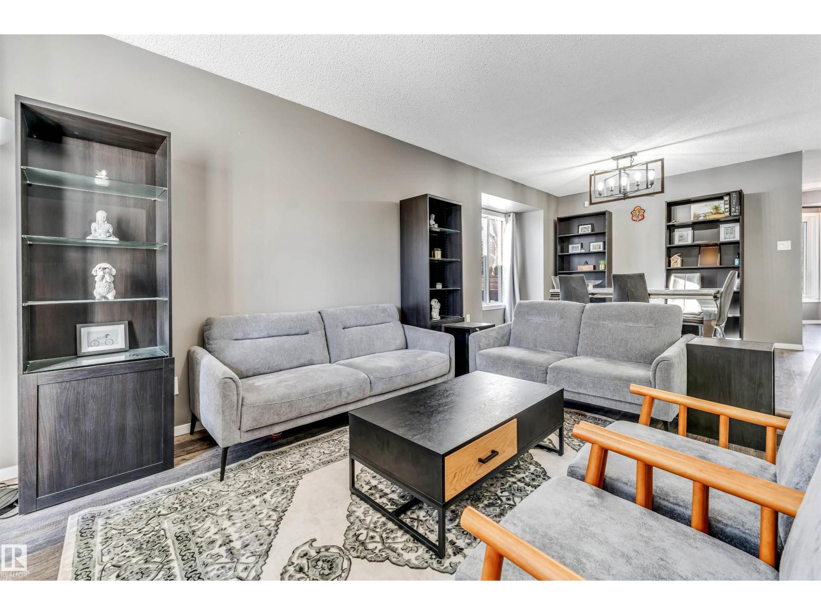 3824 48 ST NW - 17
