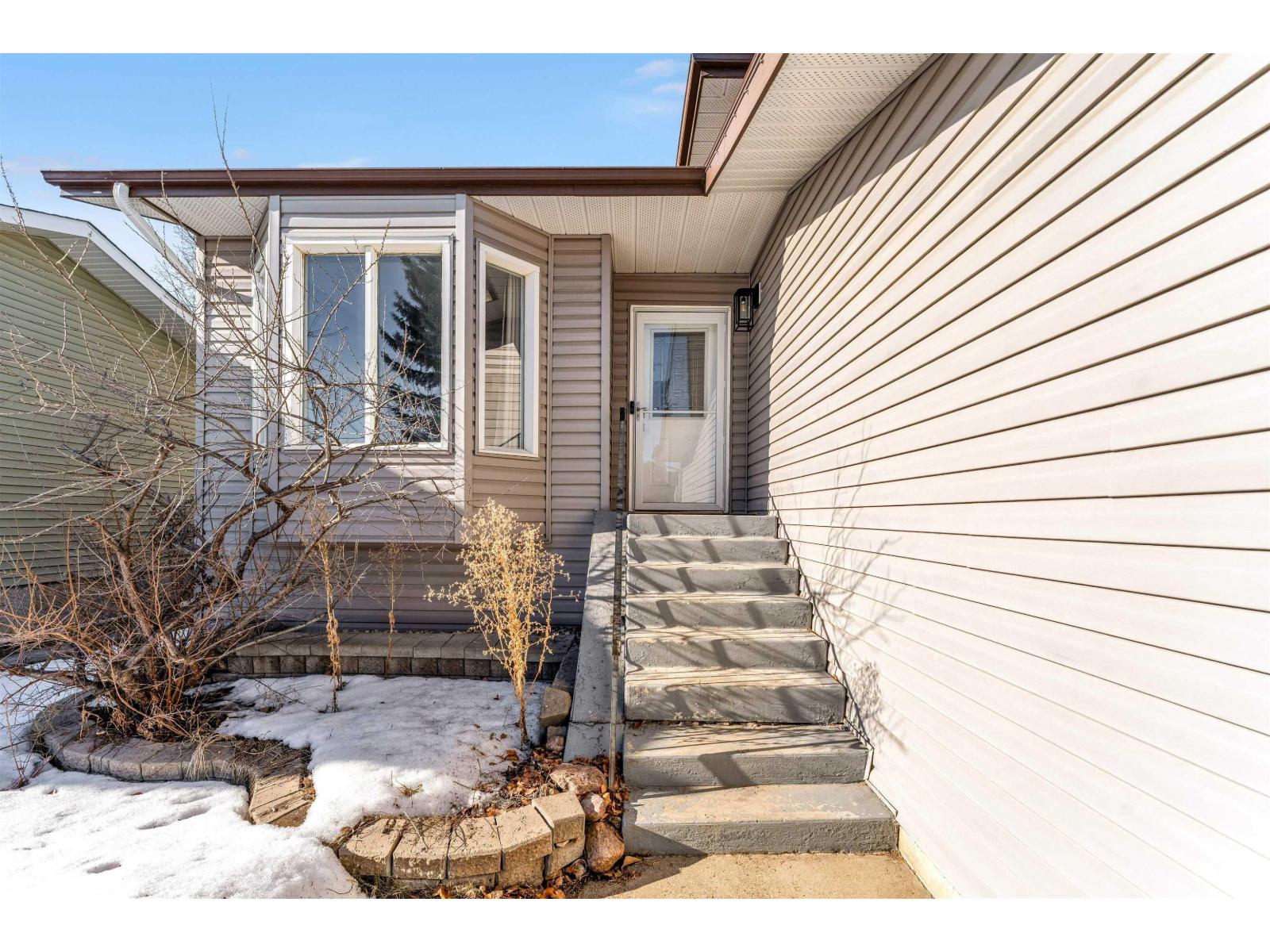 3824 48 ST NW - 4