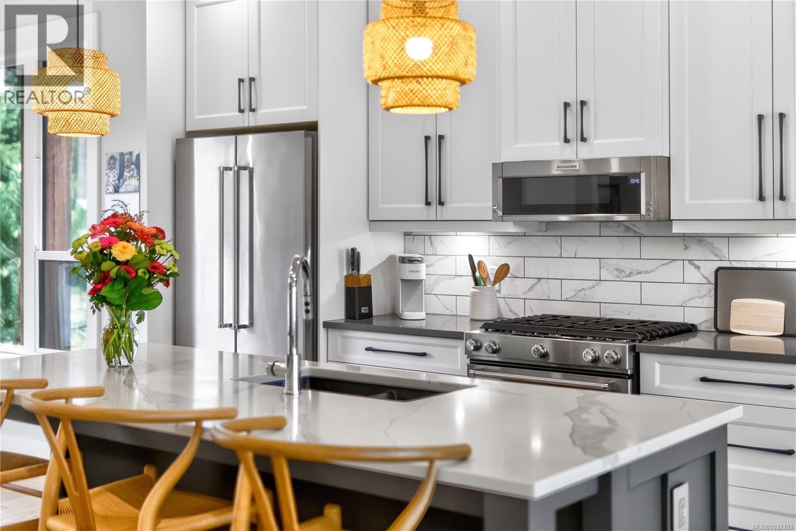 #103 1217 MANZANITA PL - 20